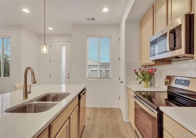 Homes for sale in Aurora, CO | 23 N Uriah St, Aurora, CO 80018 | MLS# 2674070