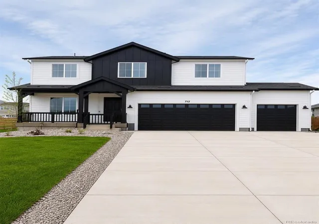 Photo 1 of Single family home for sale at 694 Stillwell Ave, Elizabeth, CO 80107 | MLS# 3982995 | Listing updated on 2026-09-17