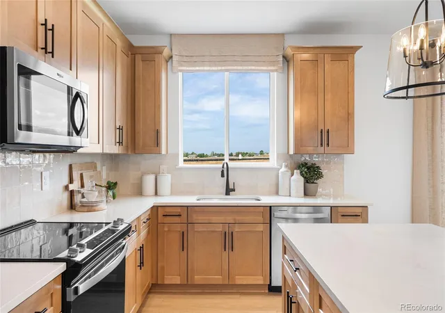 4th image of 694 Stillwell Ave, Elizabeth, CO 80107 | MLS# 3982995