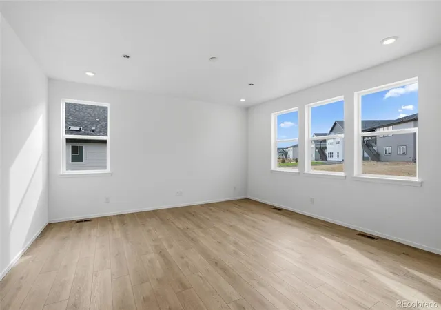 Photo 4 of Single family home for sale at 694 Stillwell Ave, Elizabeth, CO 80107 | MLS# 3982995 | Listing updated on 2026-10-08