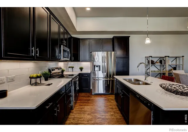 3rd image of 410 High Point Dr #206, Longmont, CO 80504 | MLS# IR1058959