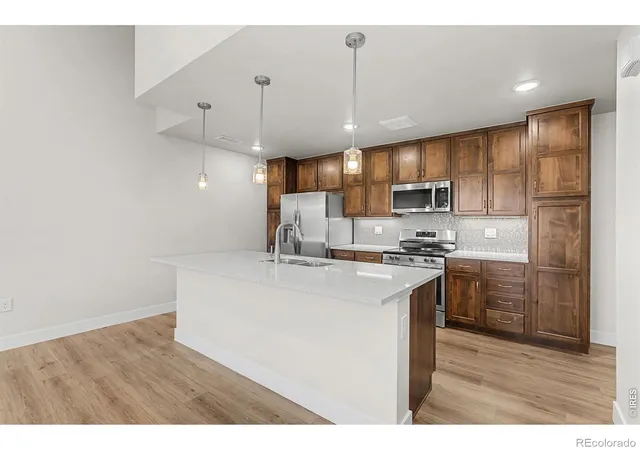 3rd image of 265 High Point Dr #306, Longmont, CO 80504 | MLS# IR1058973