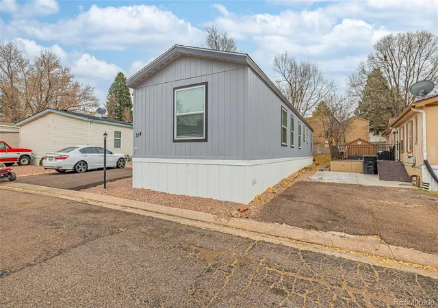 3rd image of 5102 Galley Rd, Colorado Springs, CO 80915 | MLS# 9820863