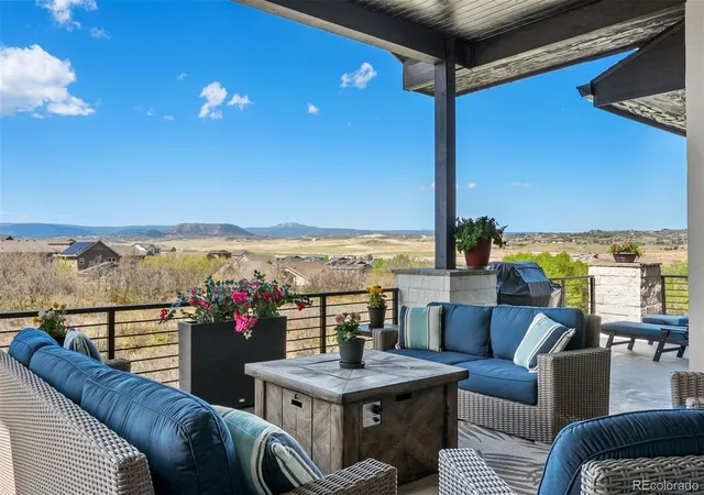 Photo 2 of Single family home for sale at 258 Castlemaine Ct, Castle Rock, CO 80104 | MLS# 4513847 | Listing updated on 2026-10-28