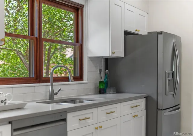 3rd image of 2265 Ivanhoe St, Denver, CO 80207 | MLS# 6268198