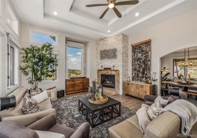 Photo 5 of Single family home for sale at 17071 Snowcreek Ln, Morrison, CO 80465 | MLS# 9921517 | Listing updated on 2026-08-26