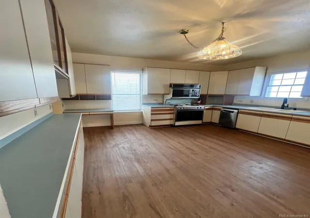 2nd image of 1457 W 36th Ave, Denver, CO 80211 | MLS# 4470874