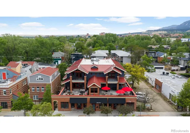 2nd image of 2034 Pearl St, Boulder, CO 80302