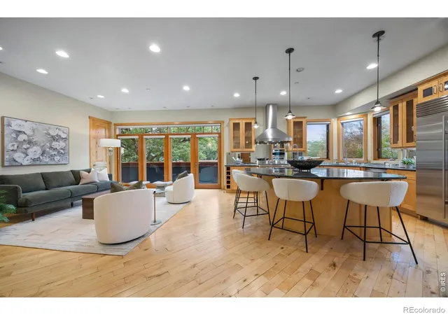 Photo 3 of Condo for sale at 2034 Pearl St #200, Boulder, CO 80302 | MLS# IR1059149 | Listing updated on 2026-10-06