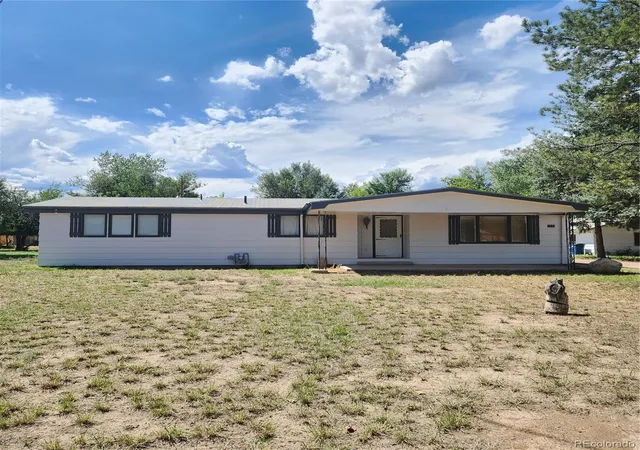 Photo 1 of Single family home for sale at 1535 Chestnut St, Canon City, CO 81212 | MLS# 5151014 | Listing updated on 2026-09-03