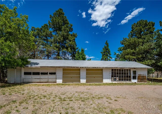 4th image of 1535 Chestnut St, Canon City, CO 81212 | MLS# 5151014