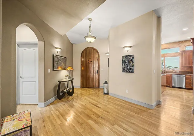 Photo 4 of Single family home for sale at 11164 W Yucca, Littleton, CO 80125 | MLS# 6564080 | Listing updated on 2026-09-26