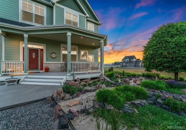 3rd image of 881 Kirby Ct, Watkins, CO 80137 | MLS# 2039755