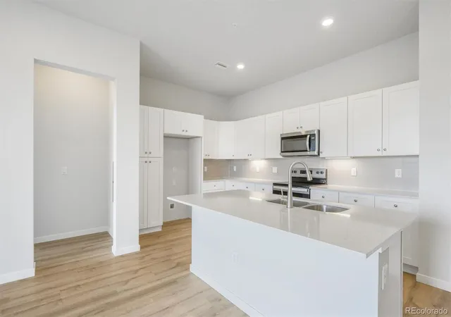 4th image of 483 Interlocken Blvd #403, Broomfield, CO 80021 | MLS# 5854936