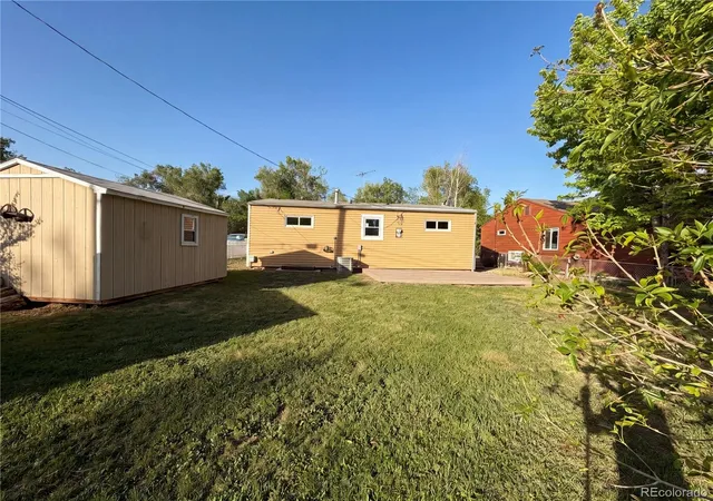 Photo 4 of Single family home for sale at 433 Sunnyside Ln, Longmont, CO 80504 | MLS# 5629669 | Listing updated on 2026-09-17