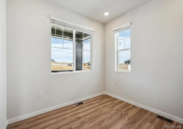 Photo 2 of Single family home for sale at 4322 Kingsbarns Dr, Elizabeth, CO 80107 | MLS# 3991554 | Listing updated on 2026-10-10