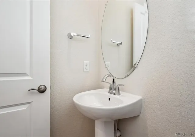 Photo 4 of Single family home for sale at 4322 Kingsbarns Dr, Elizabeth, CO 80107 | MLS# 3991554 | Listing updated on 2026-10-10