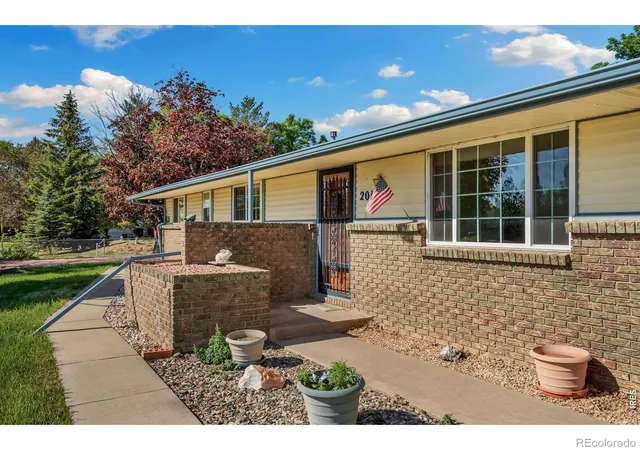 5th image of 201 Namaqua Rd, Loveland, CO 80537 | MLS# IR1059261