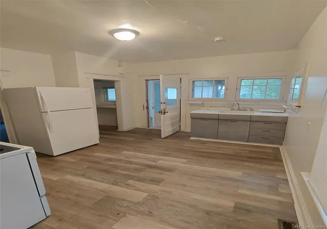 5th image of 1917 S Fox St, Denver, CO 80223 | MLS# 3916080