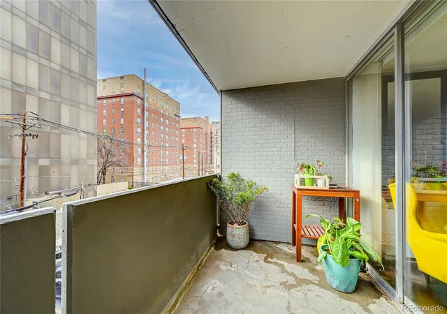 Homes for sale in Denver, CO | 909 N Logan Street, Denver, CO 80203 | Houzeo