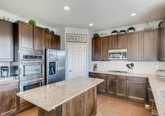 Photo 4 of Single family home for sale at 6335 S Harvest St, Aurora, CO 80016 | MLS# 5149524 | Listing updated on 2026-10-01