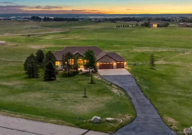 2nd image of 650 Coyote Trl, Elizabeth, CO 80107 | MLS# 6393618