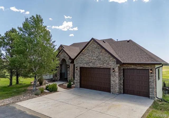 3rd image of 650 Coyote Trl, Elizabeth, CO 80107 | MLS# 6393618