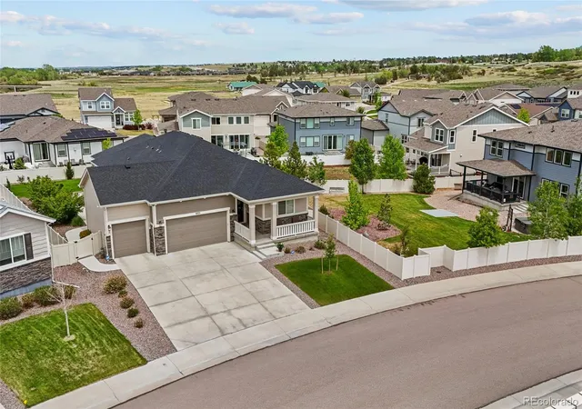 Homes for sale in Parker, CO | 6575 Coldwater Dr, Parker, CO 80134 | MLS# 3696714