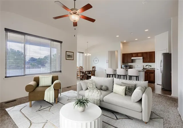 4th image of 3308 Auklet Dr, Berthoud, CO 80513 | MLS# 2257814