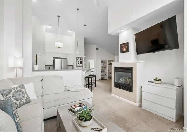 2nd image of 8645 Gold Peak Pl #E, Highlands Ranch, CO 80130 | MLS# 5275039