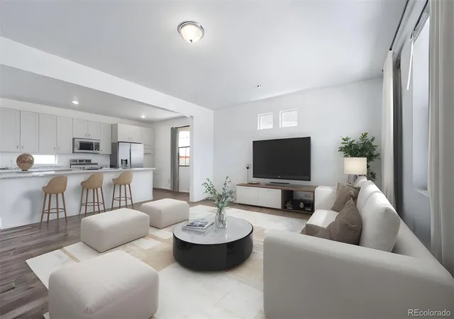Photo 4 of Sale Pending at 3915 N Rome St, Aurora, CO 80019 | MLS# 2681870 | Listing updated on 2026-06-19