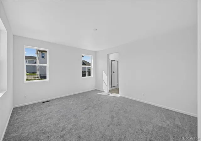 Photo 3 of Single family home for sale at 3310 N Denali St, Aurora, CO 80019 | MLS# 5978200 | Listing updated on 2026-10-11
