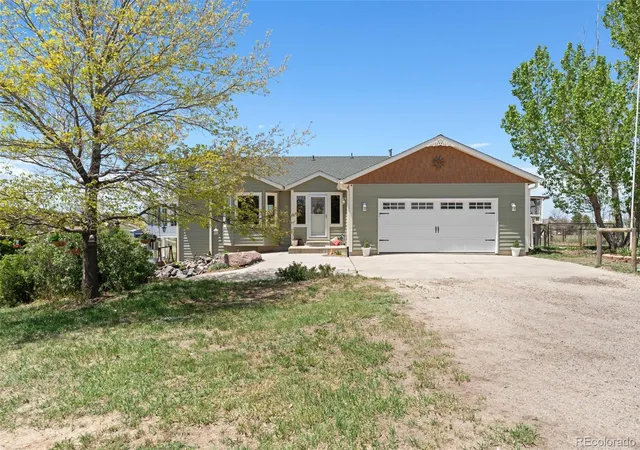 1st image of 8191 Sun Country Dr, Elizabeth, CO 80107 | MLS# 7394581