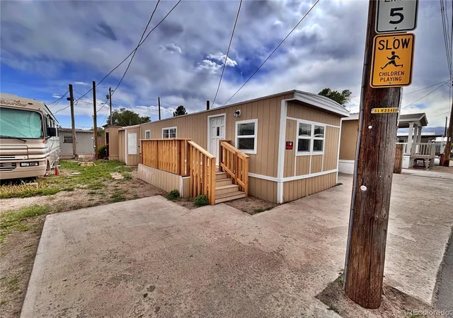 Photo 2 of Manufactured home for sale at 3600 N Cascade Ave, Colorado Springs, CO 80907 | MLS# 8965317 | Listing updated on 2026-10-10