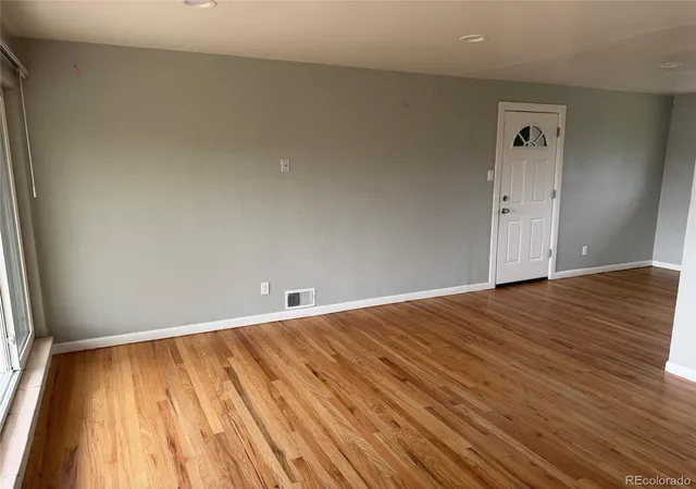 3rd image of 3124 Quari St, Aurora, CO 80011 | MLS# 6494239