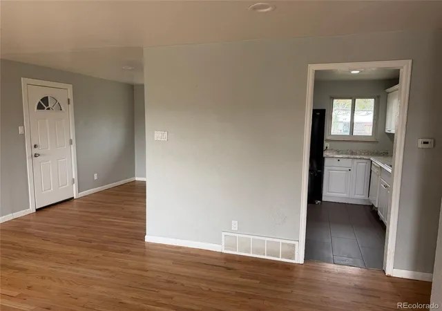 4th image of 3124 Quari St, Aurora, CO 80011 | MLS# 6494239