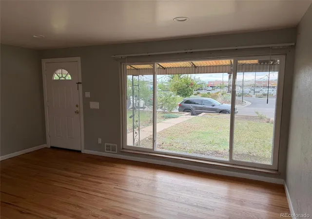 5th image of 3124 Quari St, Aurora, CO 80011 | MLS# 6494239