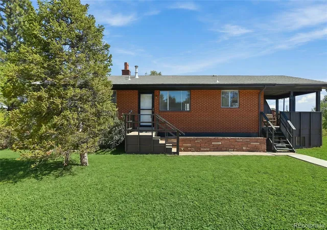 Photo 3 of Single family home for sale at 832 Fox Hl Ct, Boulder, CO 80303 | MLS# 8772873 | Listing updated on 2026-10-13
