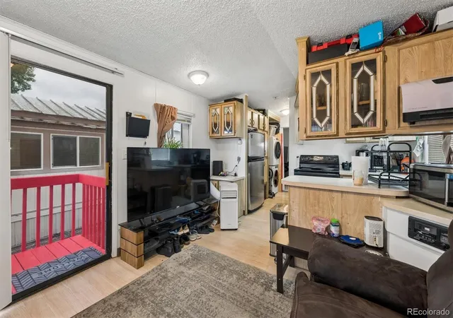 3rd image of 5460 Harlan St, Arvada, CO 80002 | MLS# 8044498