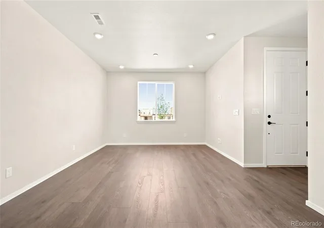 3rd image of 466 N Bently St, Watkins, CO 80137 | MLS# 7370151