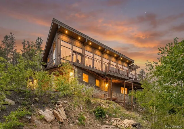 Photo 3 of Sale Pending at 843 Indian Peak Rd, Golden, CO 80403 | MLS# 9871286 | Listing updated on 2026-09-30