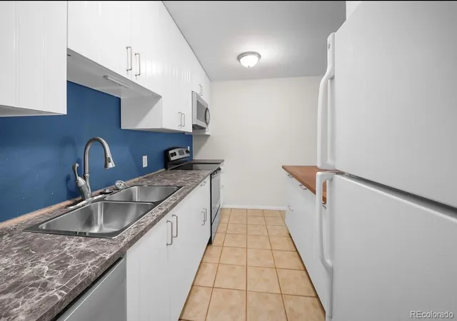 2nd image of 2500 S York St #312, Denver, CO 80210 | MLS# 6018734