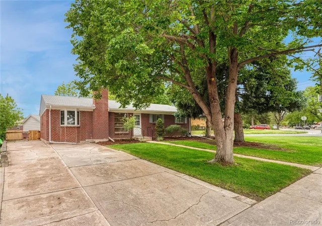 Homes for sale in Aurora, CO | 408 Scranton St, Aurora, CO 80011 | MLS# 8053442