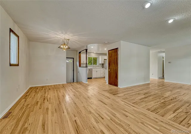 Homes for sale in Aurora, CO | 408 Scranton St, Aurora, CO 80011 | MLS# 8053442