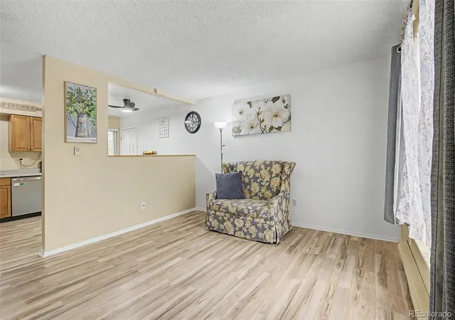 2nd image of 4664 S Garland Wy, Littleton, CO 80123 | MLS# 6902210