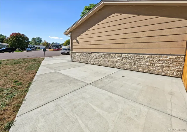 Photo 2 of Single family home for sale at 4664 S Garland Way, Littleton, CO 80123 | MLS# 6902210 | Listing updated on 2026-10-05