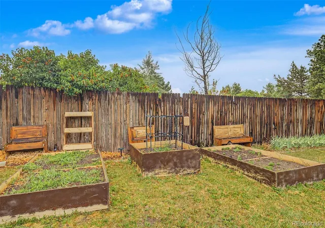 Photo 3 of Single family home for sale at 4664 S Garland Way, Littleton, CO 80123 | MLS# 6902210 | Listing updated on 2026-10-05