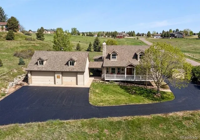 Photo 2 of Single family home for sale at 3948 Seminole Pl, Sedalia, CO 80135 | MLS# 8720746 | Listing updated on 2026-10-05