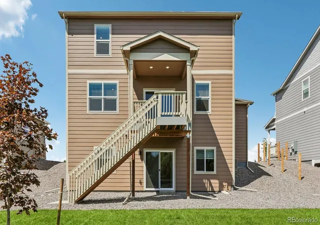 Photo 3 of Single family home for sale at 1404 Sunrise Hl Dr, Berthoud, CO 80513 | MLS# 9631732 | Listing updated on 2026-09-21