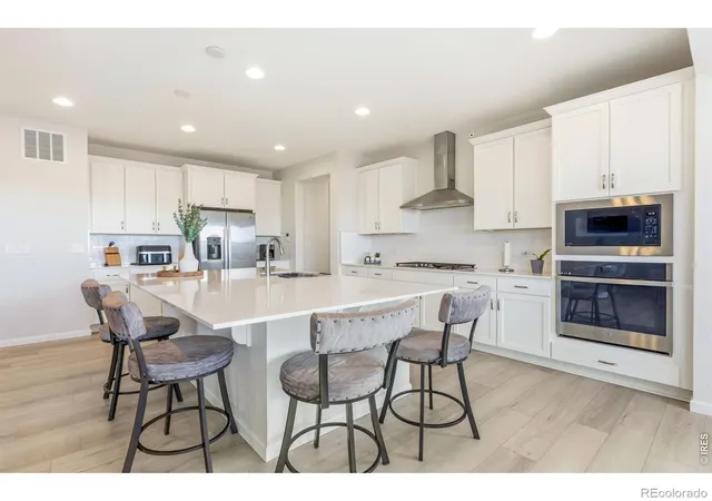 3rd image of 955 Rustling St, Windsor, CO 80550 | MLS# IR1059674